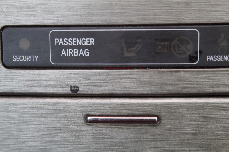 фото №11, Пепельница 58804-05110 toyota avensis t27 09-11