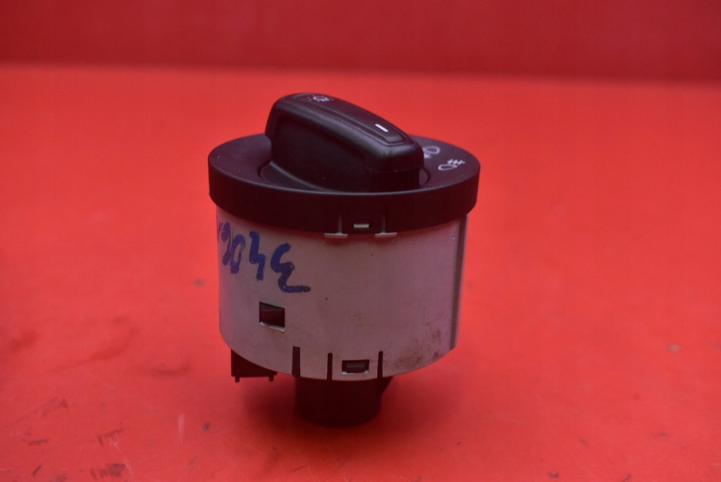 фото №6, Выключатель переключатель света 5e0941431f skoda fabia 3 iii 14-18