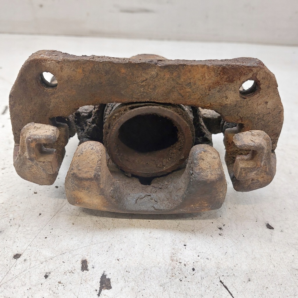 фото №9, Suzuki jimny суппорт тормозной левый перед