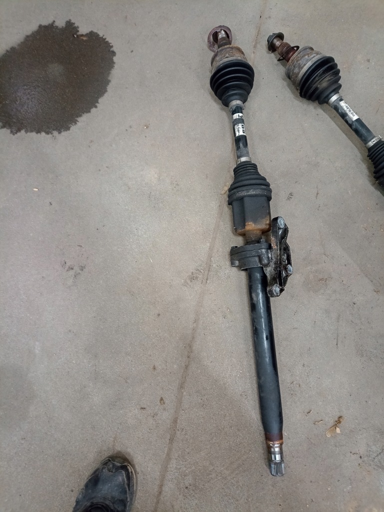 фото №1, Opel zafira c 2.0cdti приводной вал правая автоматическая коробка передач