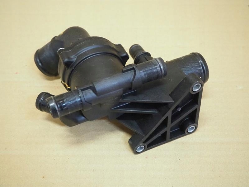 фото №2, Wąz wody корпус термостата espace v 1.6 dci