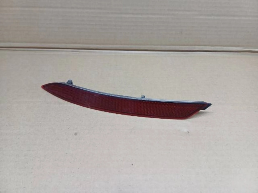 фото №1, Skoda rapid spacrback левый отражатель бампера заднего 5jj945105a