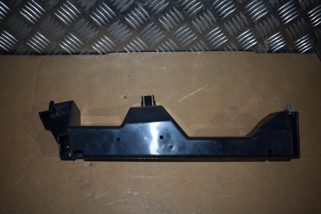 Купити Напрямна підпора права lamborghini urus 1