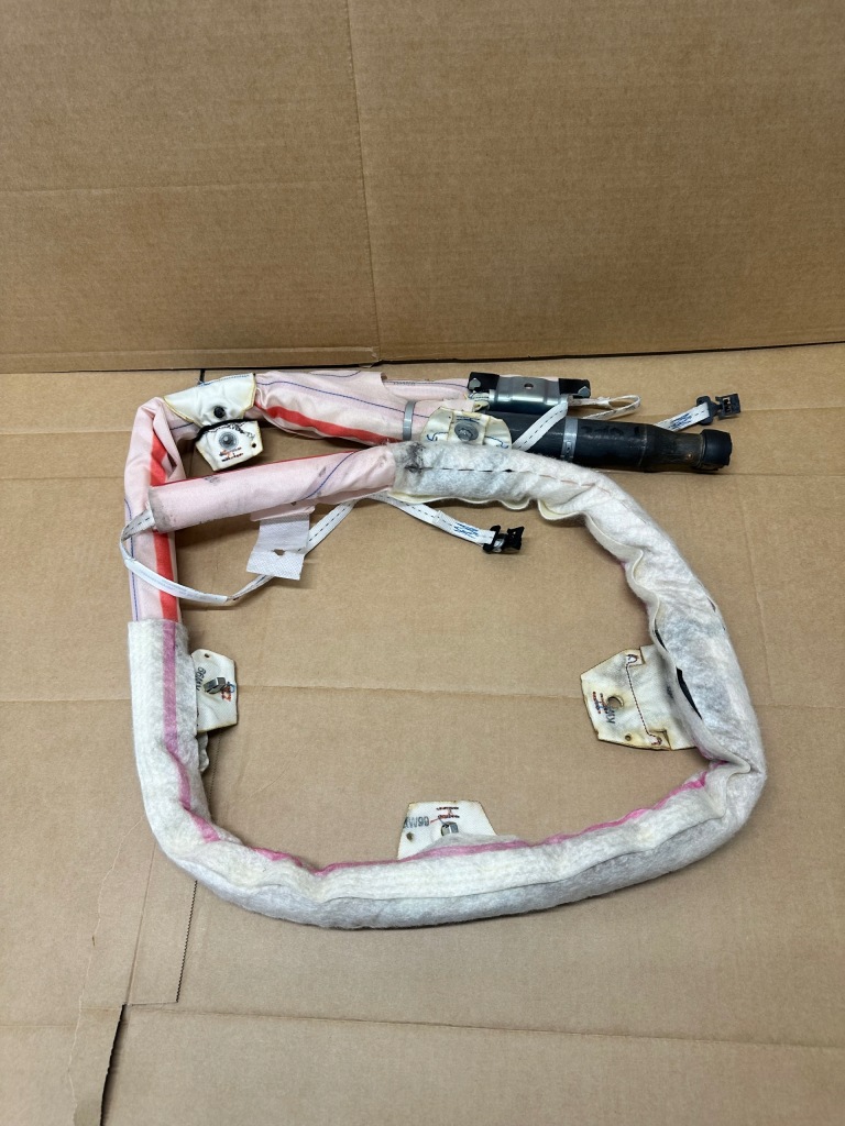 фото №1, Jeep grand cherokee wk2 lift шторка безопасности правая подушка безопасности