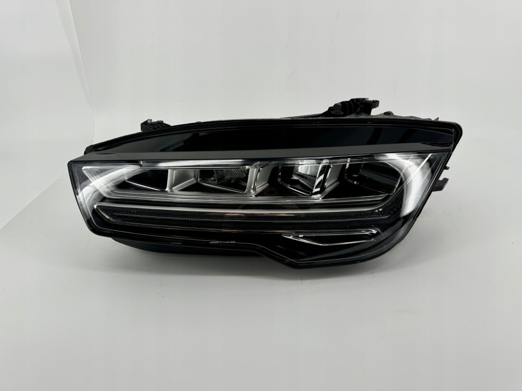 Audi a7 4g8 рестайлінг  full led фара ліва правий Зі Шроту