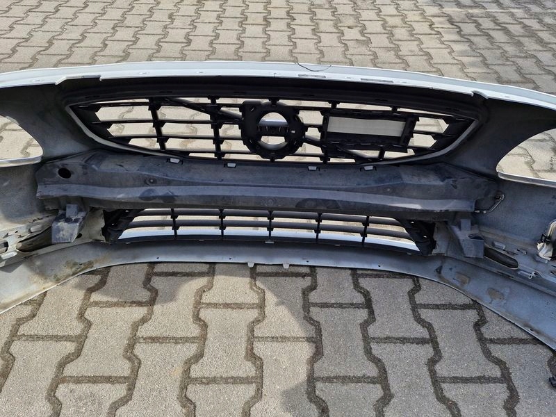 Volvo s60 ii 2 рестайлінг  бампер перед передній led світлодіоди решітка радіатора Зі Шроту