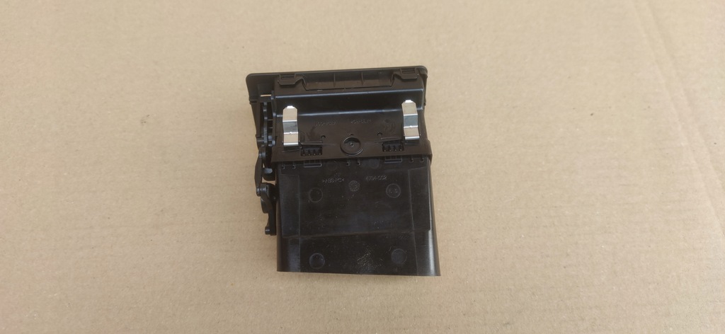 фото №7, Ford kuga mk1 2.0 tdci решётка обдув