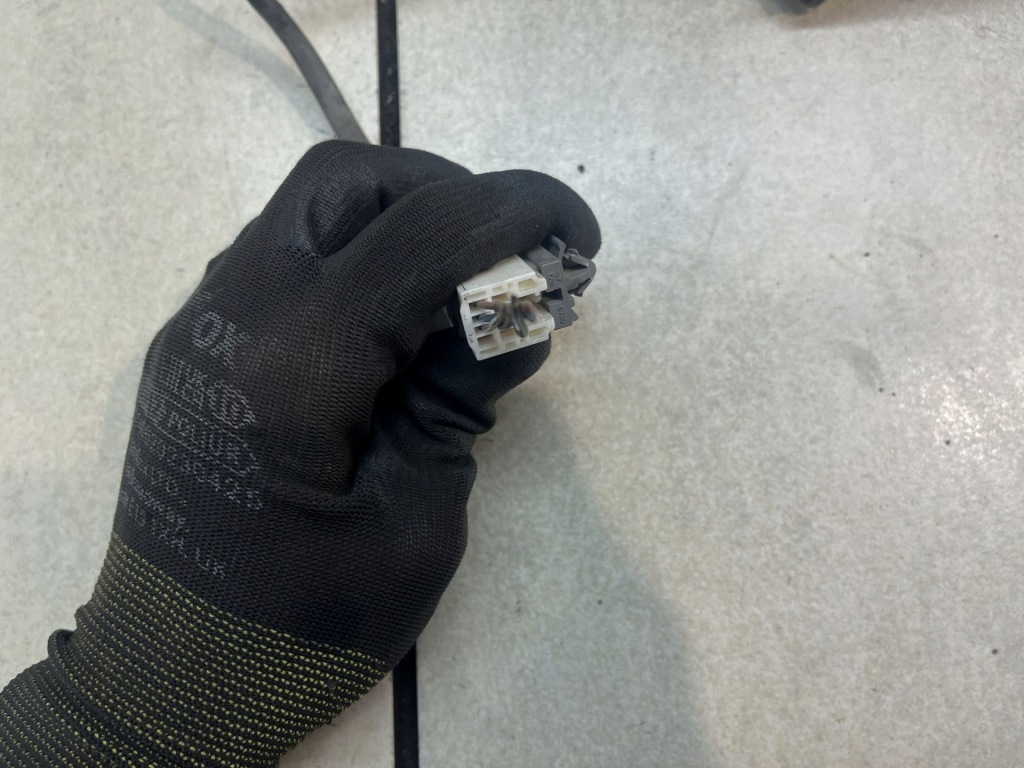 фото №4, Зеркало наружное правое 5pin mazda mpv 2.0 16v b