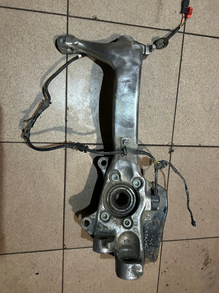 фото №9, Поворотний кулак ступиця ліва перед audi a6 s6 c5 4.2 v8