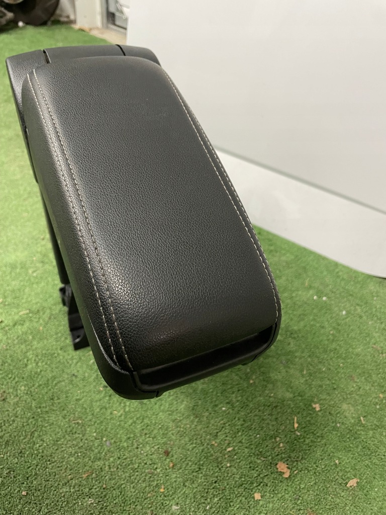 фото №5, Skoda rapid оригинальный подлокотник aso 5ja