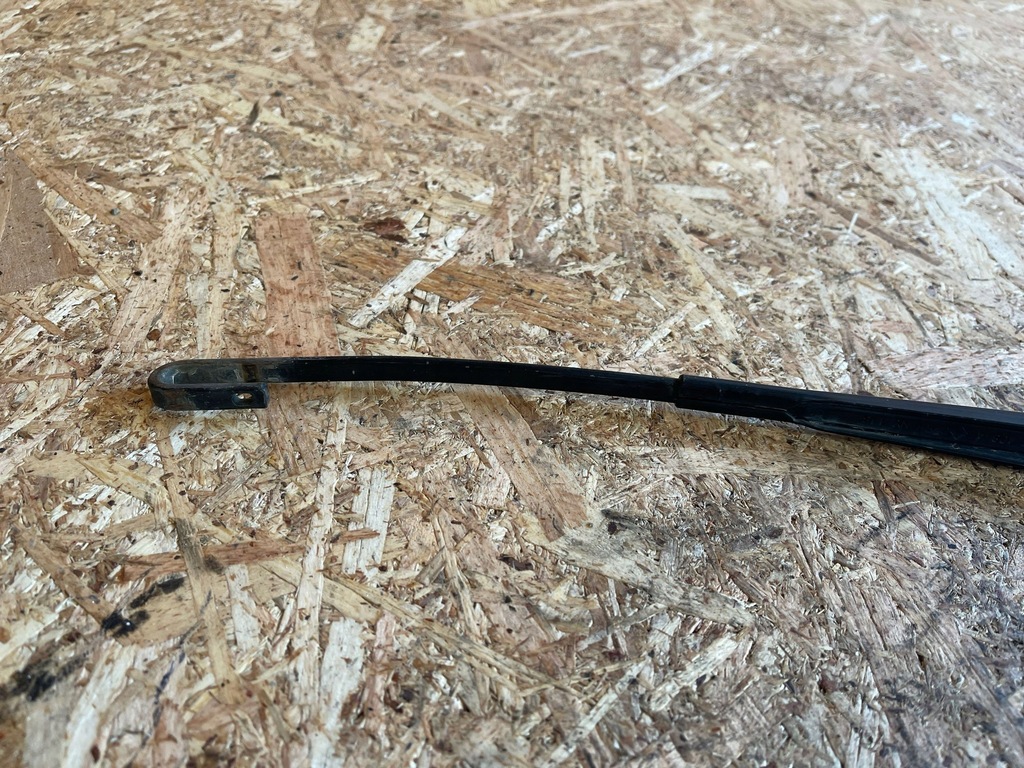 фото №8, Audi a6 s6 c5 4b 1998 з передній важіль двірники скло передньої / лобове