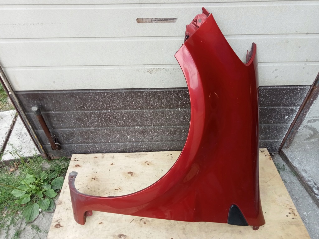 Купить Крыло  левое  перед передний 195 renault clio 3 teb76 красный