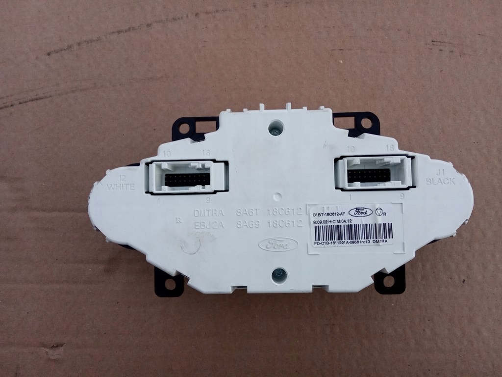 фото №4, Ford fiesta mk7 lift 2013-17r.- панель climatronic