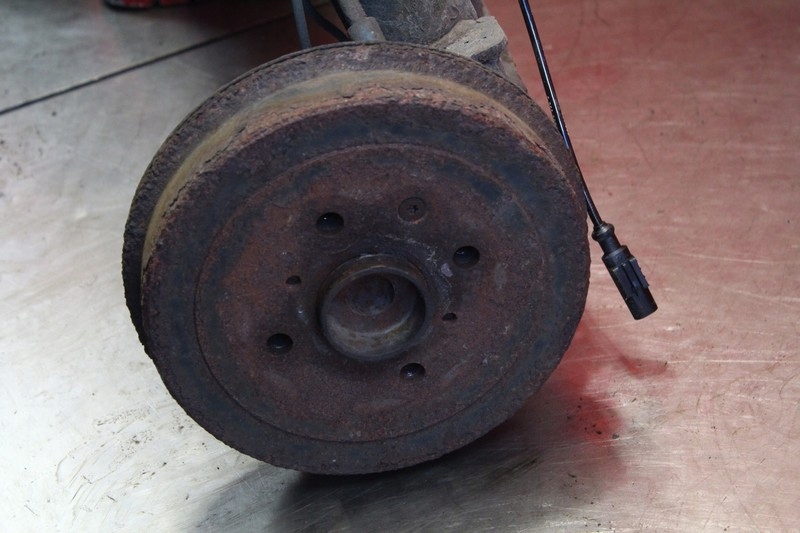 фото №10, Oś задняя задняя балка peugeot 107 1.0 12v 5d 07r