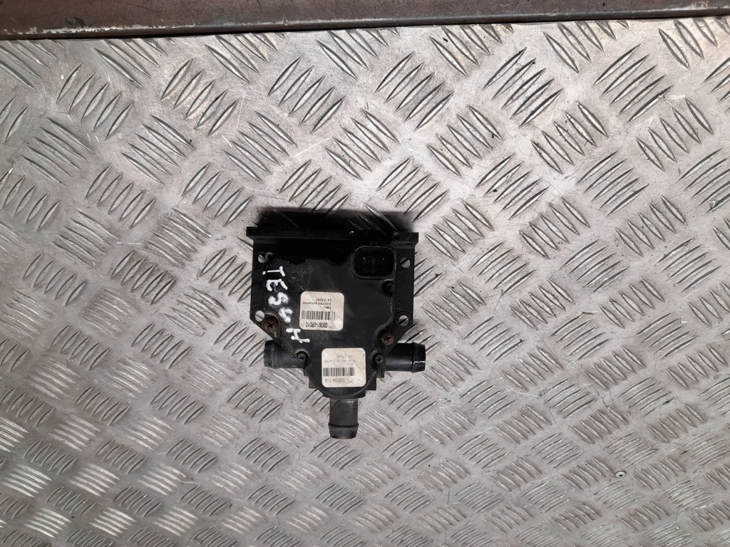 Купити Tesla model s 600738400b з передній розжарювання