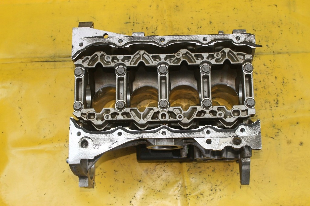 фото №9, Блок двигуна focus mk3 iii 1.6 7s7g-6015-ea pndd