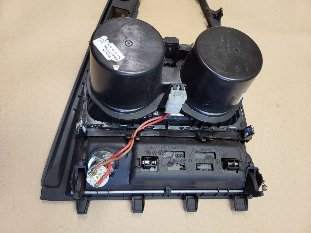 фото №13, Бардачок кронштейн na чашка підсклянник рамка прикурювач роз'єм bmw 3 f30 оригінальний номер eu