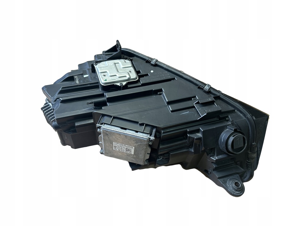 Audi q5 80a фара правий перед full led 80a941034 Зі Шроту