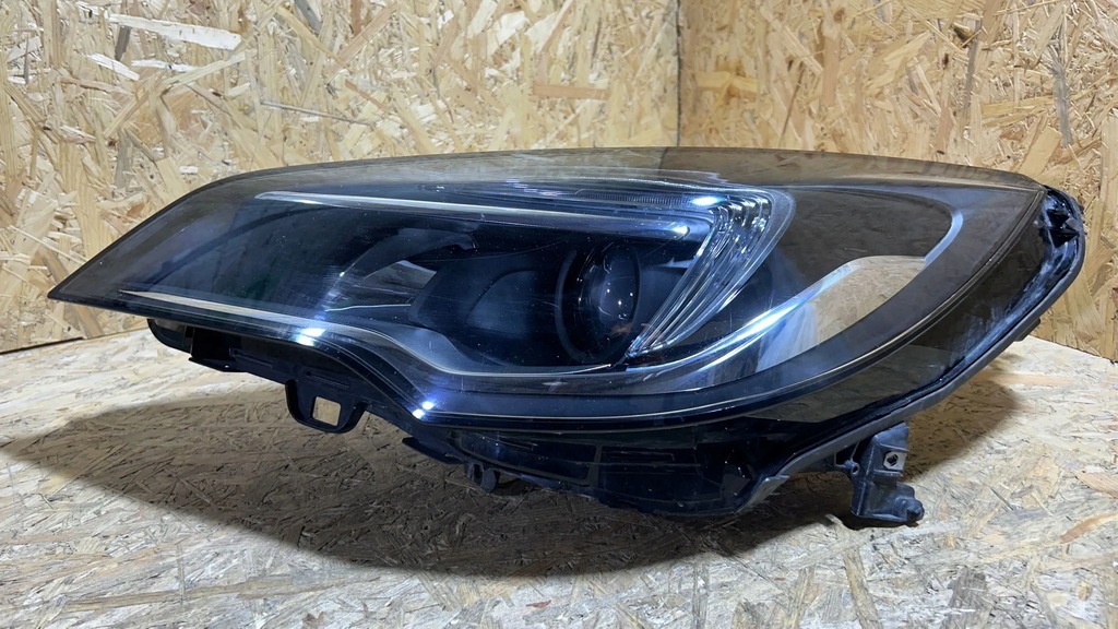 фото №1, Opel astra k 2017 лампы передние