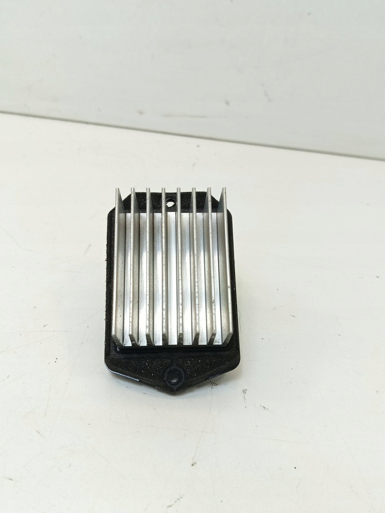 фото №1, Honda cr-v iii lift 09-12 резистор резистор вентилятор обдув r20a2 2,0 b