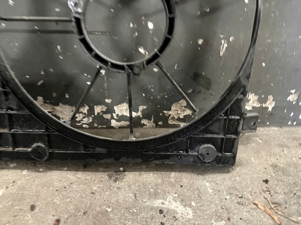 фото №8, Корпус вентиляторів vw golf v 1k0121205g