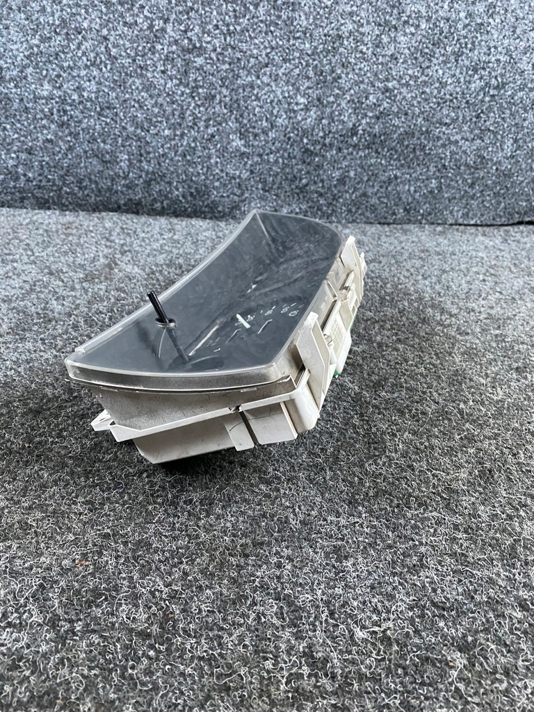 фото №9, Счетчик приборы toyota corolla e9 83200-1a260