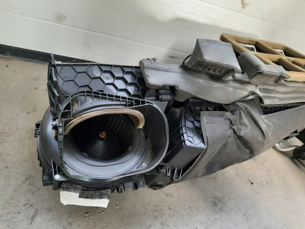 фото №7, Bmw 1 f20 f21 f22 lift 18r. обігрівач комплектна europa ідеальний стан!!