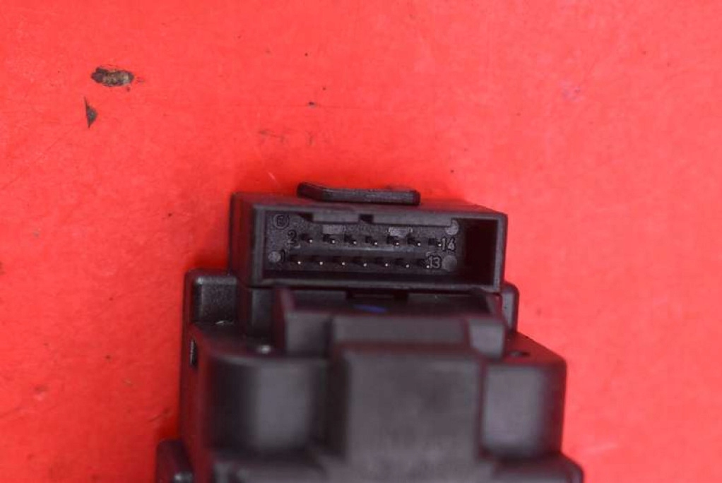 фото №14, Замок запалювання ключ кнопка 6954719 bmw e90 e91 2.0 d 143 km 08-13