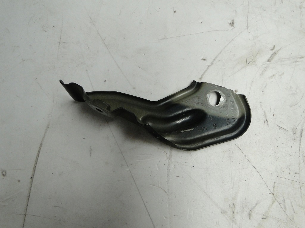 фото №4, Кронштейн крила vw t-roc 2ga 2ga809561 2ga809562