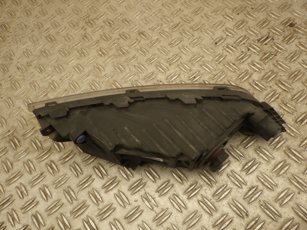 фото №7, Протитуманна фара правий skoda superb iii 3 3v0941700