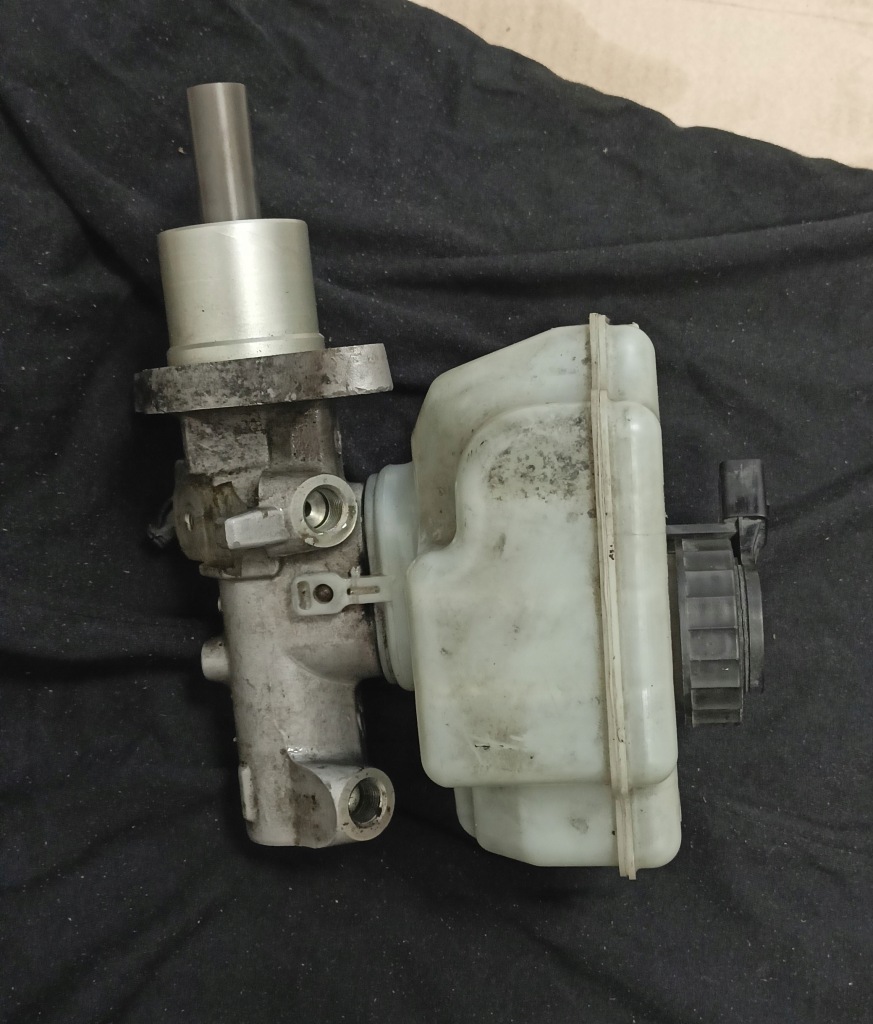 фото №1, Помпа гальмівна skoda octavia ii 2.0 tdi