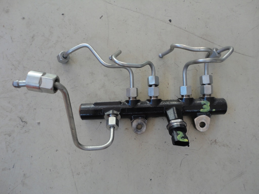 фото №5, Труба воздухозаборник dacia dokker lodgy 1.5 dci 17r.