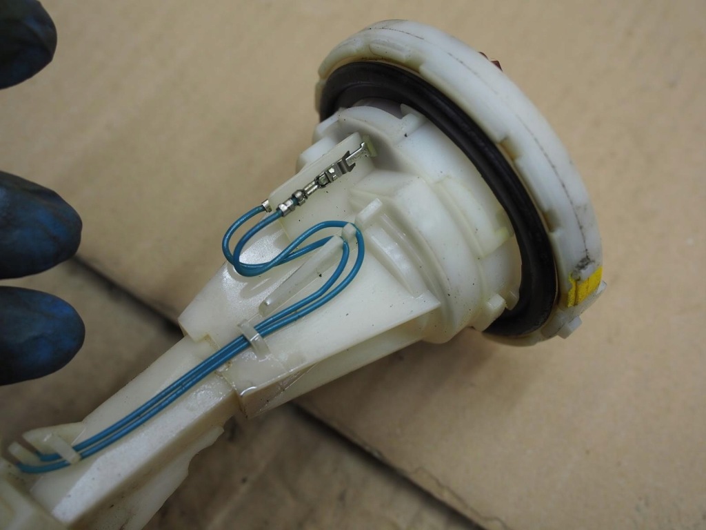 Датчик пального mercedes 210 2,4 2.8 v6 a2105424417 Зі Шроту