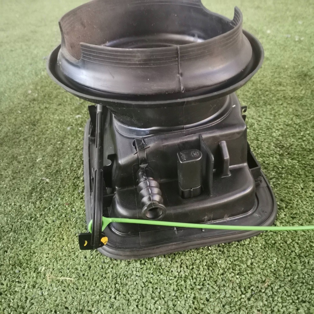 фото №8, Bmw x1 e84 кришка заливної пального 2990139