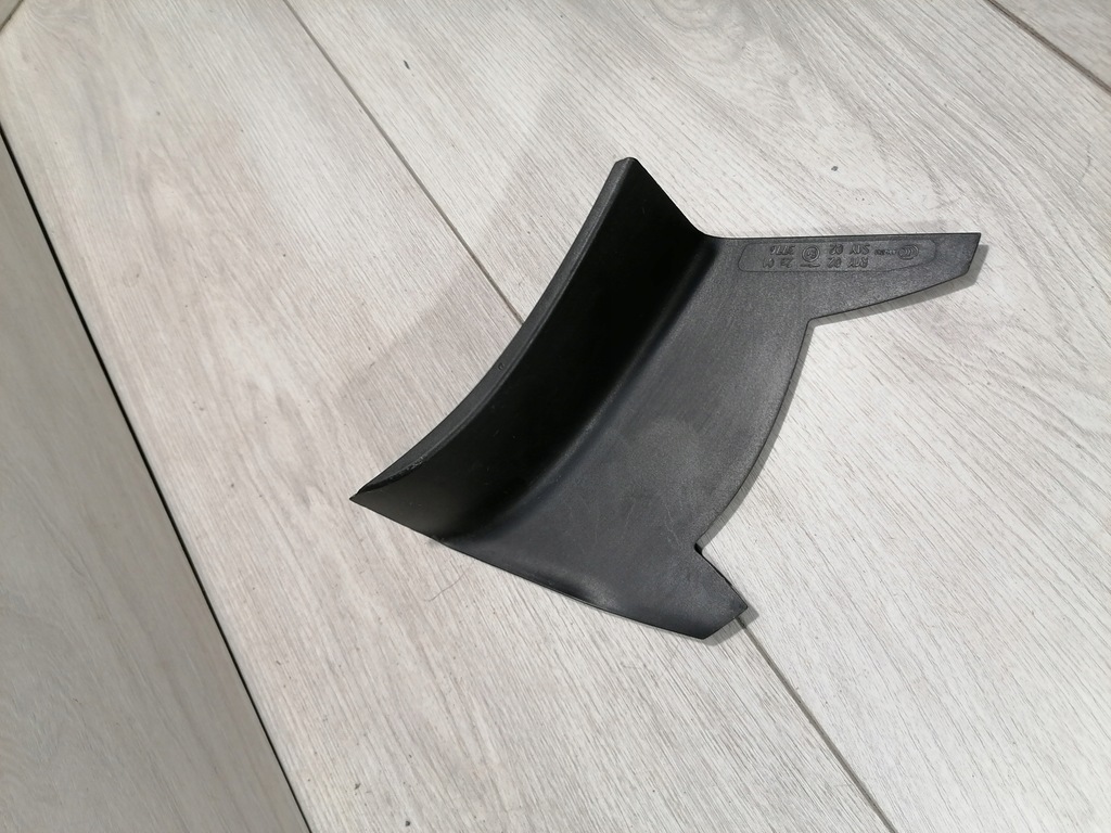 фото №1, Macan захист лампи лівий задня 95b945311d