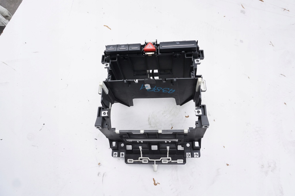 фото №1, Корзина радіо audi a3 8p 8p1