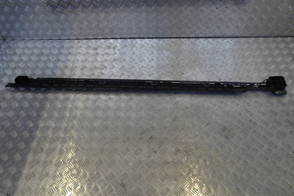 фото №2, Vw id.3 - молдинг порог правая