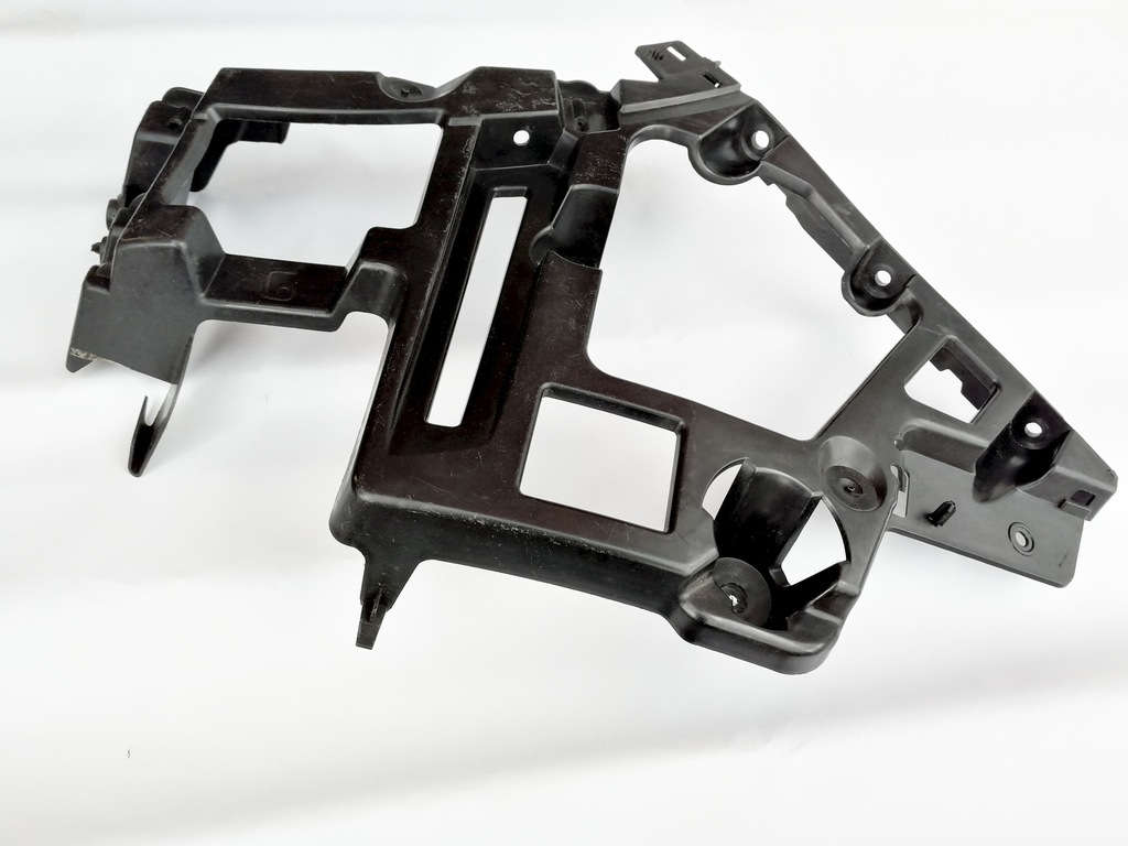 фото №1, Peugeot 508 gt направляющая бампера задняя kombi