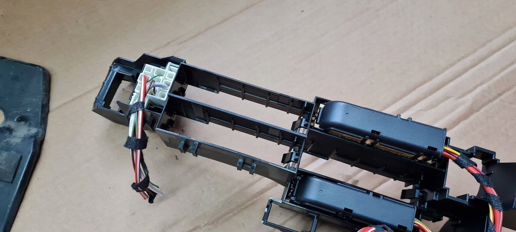 фото №10, A4 b9 8w lift корпус коробка предохранителей 8w0971845ah a5 8w