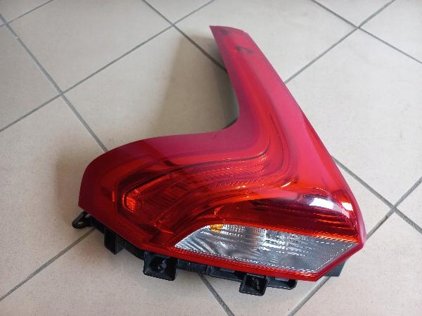 фото №1, Volvo v40 v-40 xc40 led лампа задня задня ліва