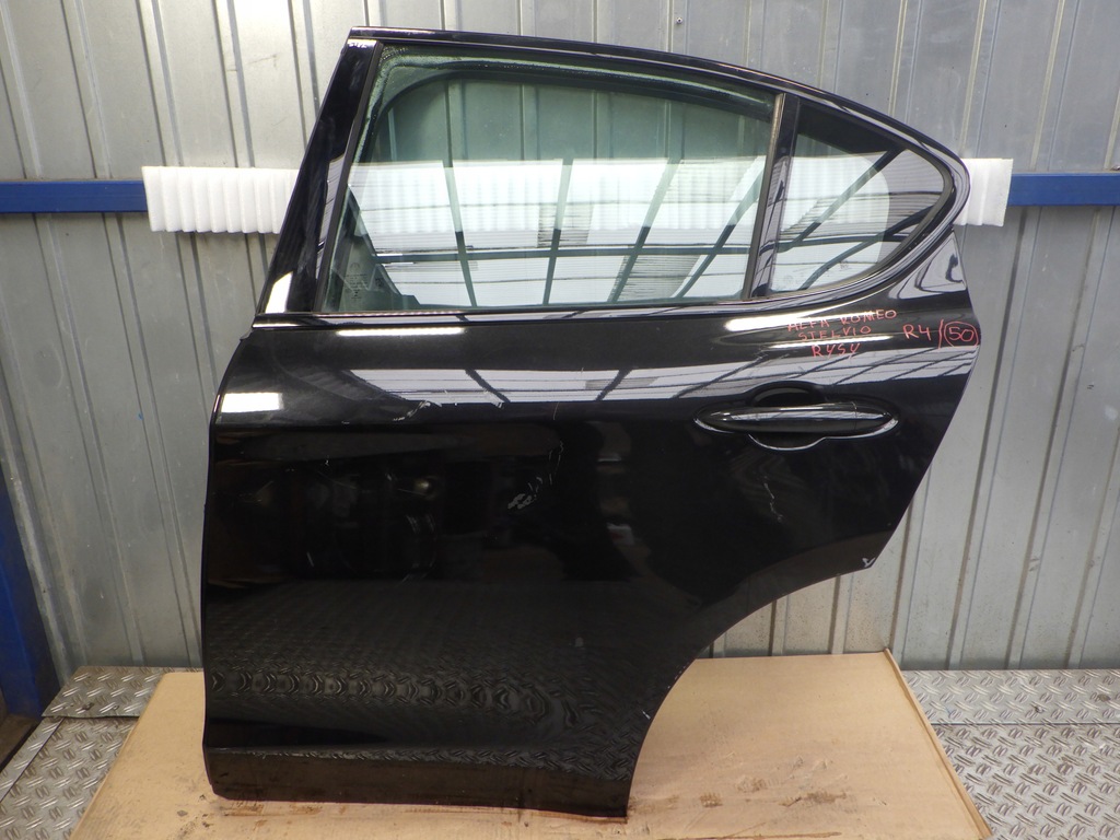 фото №1, Дверь левая задняя alfa romeo stelvio