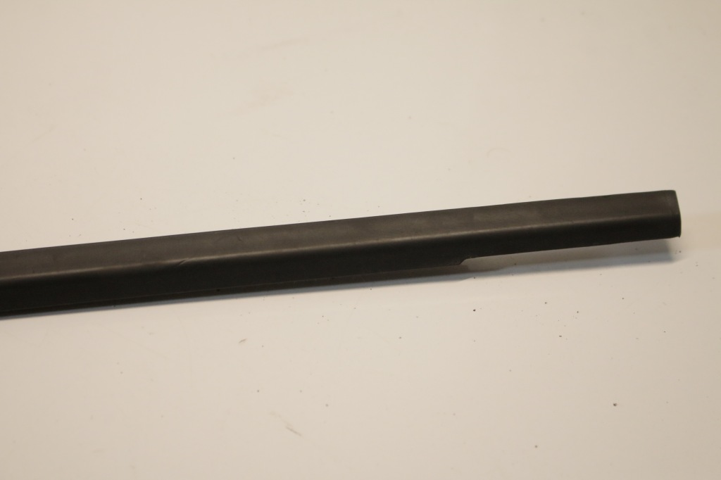 фото №5, Молдинг дверь левый задняя vw touran