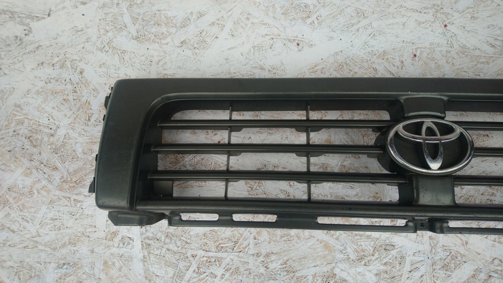 фото №3, Решётка радиатора решётка радиатора logo toyota hilux 1993-1998