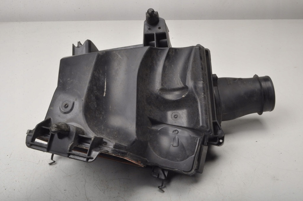 фото №6, Mercedes w176 1.6 w246 w117 корпус фильтра воздуха a2700900601