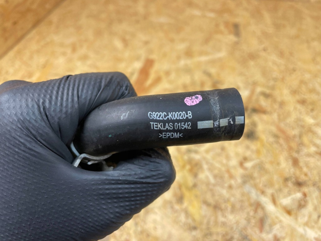 Пабтрубок  труба шланг воды toyota yaris iv p21 g922c-k0020-b 2020- Доставка