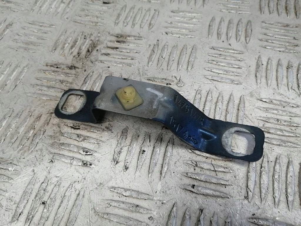 фото №1, Кронштейн кронштейн крыла левый 1475147r renault megane iv