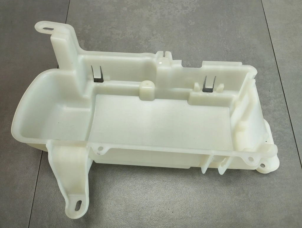 фото №1, Bmw 7 g11 кронштейн розподільника струму 9331165