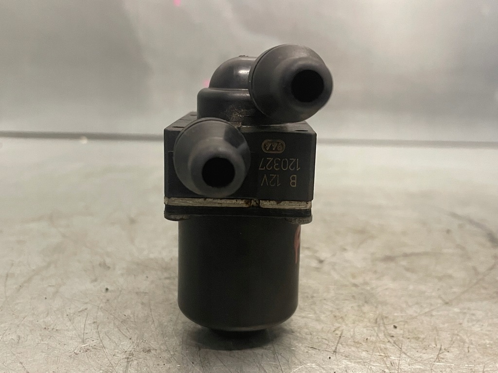 фото №5, Bmw 1 f20 f21 1.6 d n47d16a электроклапан помпа wody 1147412