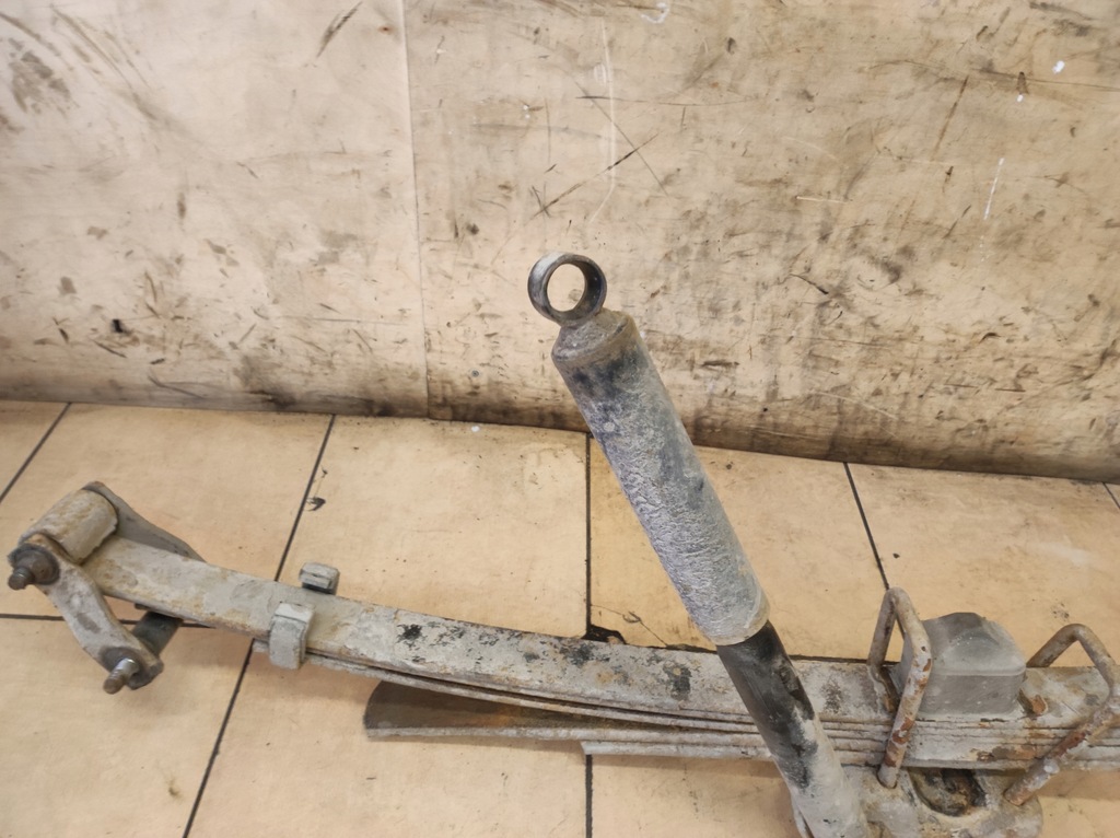 фото №5, Вісь ресора щітка підвіска лівий задня d max ii 2