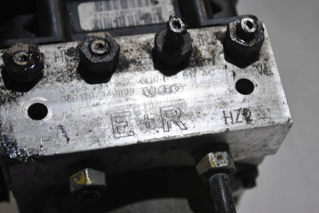 Насос abs skoda fabia 2 roomster 1.6 0265234367 6q0614517ac 0265950492 Зі Шроту